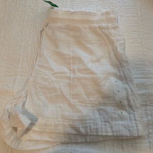 GAP: linen shorts
